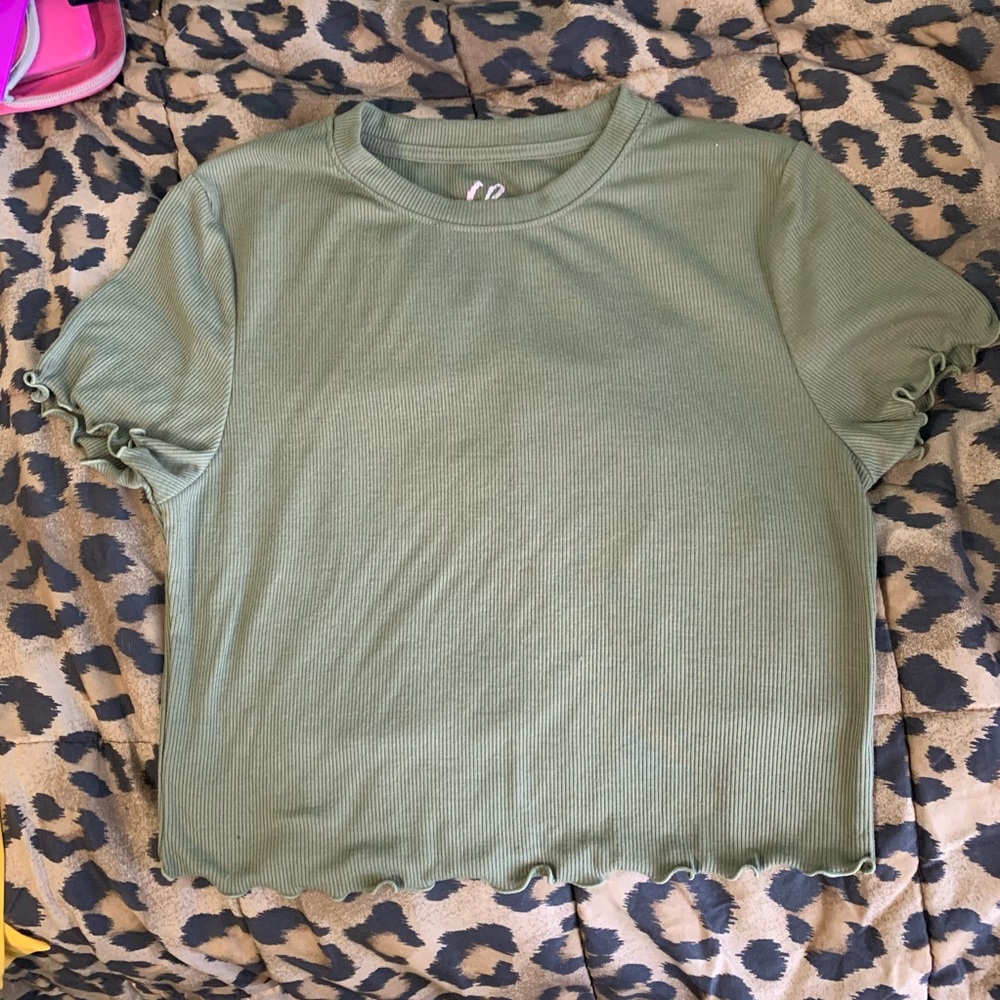 Charlotte Russe Shirt, Size Medium